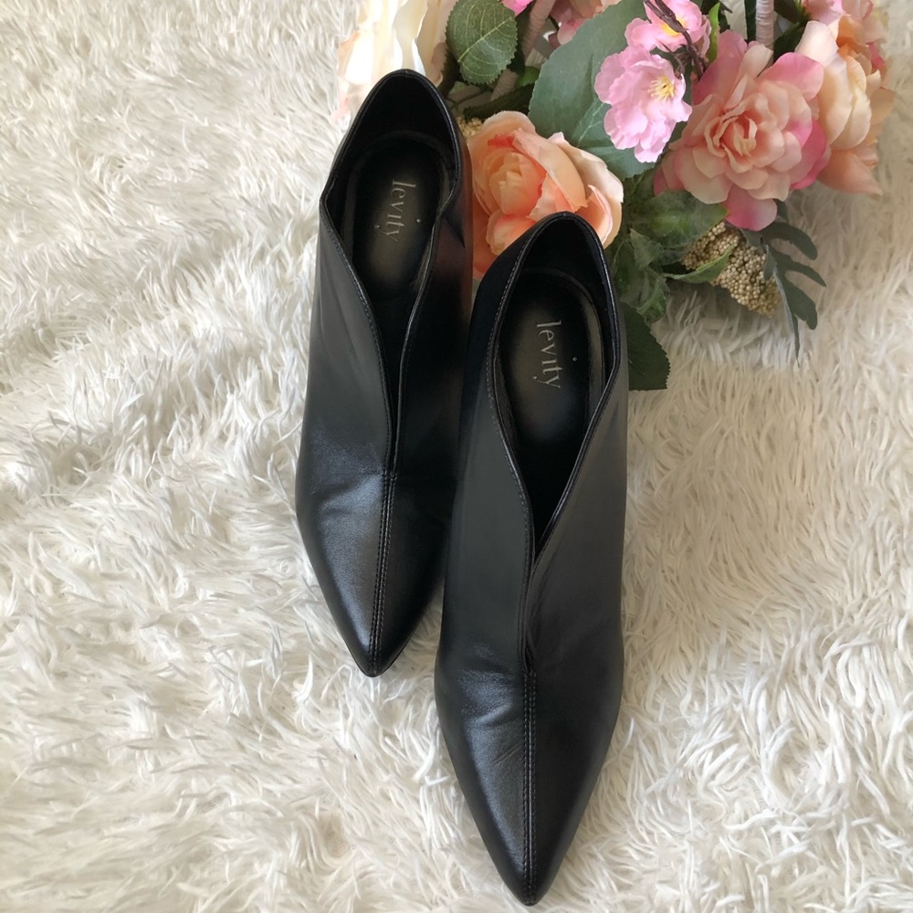 Levity black heels
